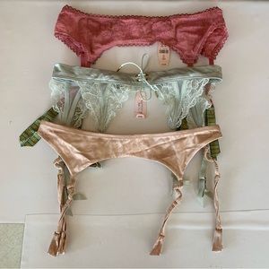 Victoria’s Secret Set of 3 Garter Belts assorted colors styles Women’s small NEW